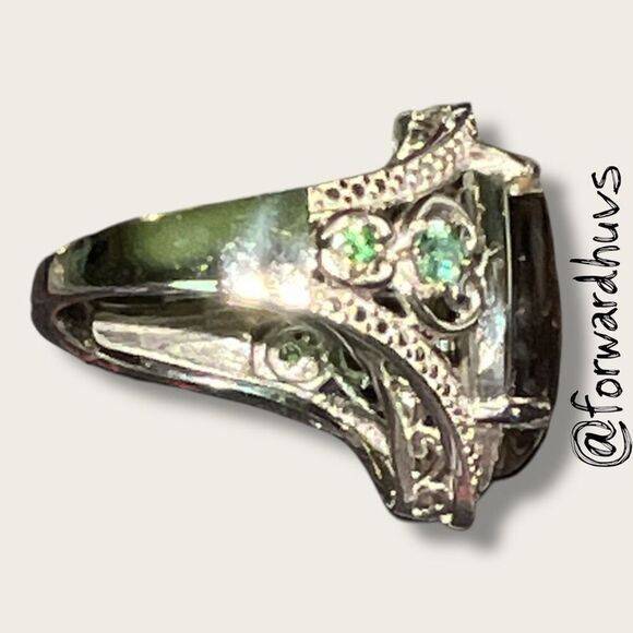 Seraphinite Fashion Ring with Emerald Size 7 - Picture 5 of 12